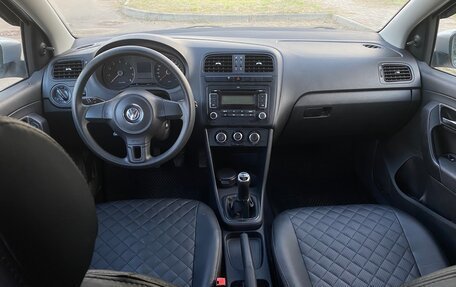 Volkswagen Polo VI (EU Market), 2011 год, 365 000 рублей, 12 фотография