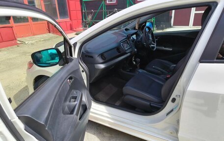 Honda Insight II рестайлинг, 2013 год, 945 000 рублей, 22 фотография
