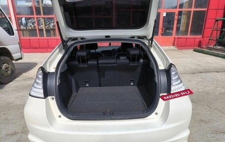 Honda Insight II рестайлинг, 2013 год, 945 000 рублей, 18 фотография