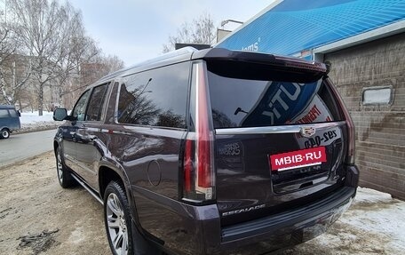 Cadillac Escalade IV, 2015 год, 3 200 000 рублей, 9 фотография