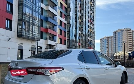Toyota Camry, 2022 год, 3 550 000 рублей, 3 фотография
