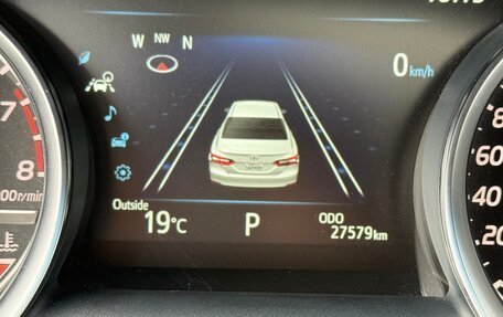 Toyota Camry, 2022 год, 3 550 000 рублей, 9 фотография