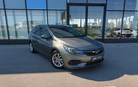 Opel Astra K, 2019 год, 1 170 000 рублей, 3 фотография