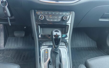 Opel Astra K, 2019 год, 1 170 000 рублей, 15 фотография