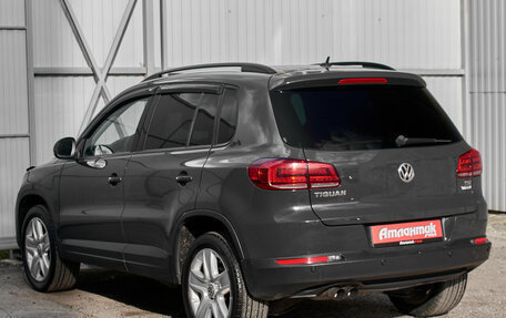 Volkswagen Tiguan I, 2015 год, 1 430 000 рублей, 4 фотография