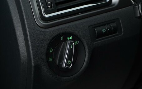 Skoda Rapid I, 2015 год, 1 327 444 рублей, 13 фотография