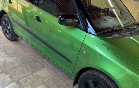Skoda Fabia II, 2011 год, 700 000 рублей, 2 фотография