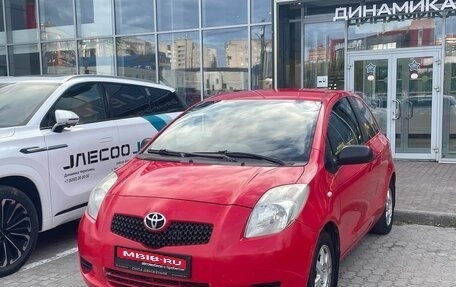 Toyota Yaris III рестайлинг, 2007 год, 388 000 рублей, 1 фотография