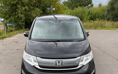 Honda Stepwgn IV, 2018 год, 1 800 000 рублей, 1 фотография
