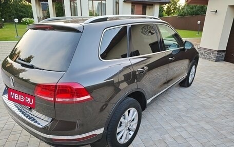 Volkswagen Touareg III, 2015 год, 2 950 000 рублей, 4 фотография