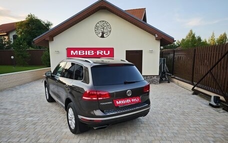 Volkswagen Touareg III, 2015 год, 2 950 000 рублей, 3 фотография