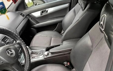 Mercedes-Benz C-Класс, 2010 год, 1 300 000 рублей, 6 фотография