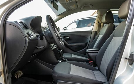 Volkswagen Polo VI (EU Market), 2013 год, 798 000 рублей, 24 фотография