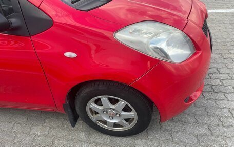 Toyota Yaris III рестайлинг, 2007 год, 388 000 рублей, 5 фотография