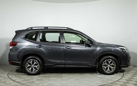 Subaru Forester, 2020 год, 2 400 000 рублей, 4 фотография