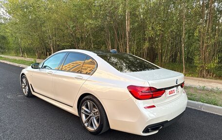 BMW 7 серия, 2018 год, 3 450 000 рублей, 3 фотография