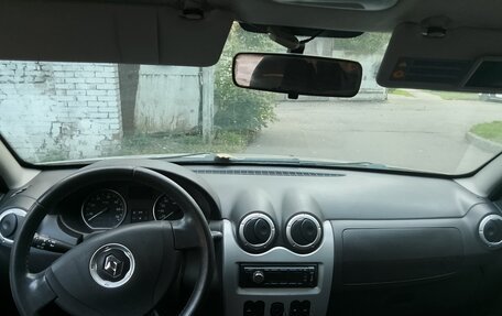 Renault Sandero I, 2012 год, 600 000 рублей, 4 фотография