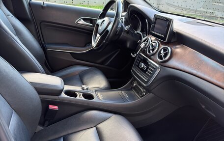 Mercedes-Benz GLA, 2014 год, 1 750 000 рублей, 9 фотография