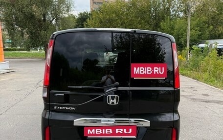 Honda Stepwgn IV, 2018 год, 1 800 000 рублей, 3 фотография