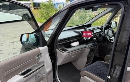 Honda Stepwgn IV, 2018 год, 1 800 000 рублей, 11 фотография