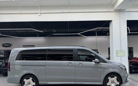 Mercedes-Benz V-Класс, 2026 год, 14 690 000 рублей, 8 фотография