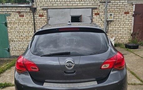 Opel Astra J, 2012 год, 780 000 рублей, 2 фотография