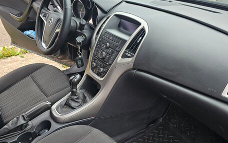 Opel Astra J, 2012 год, 780 000 рублей, 9 фотография