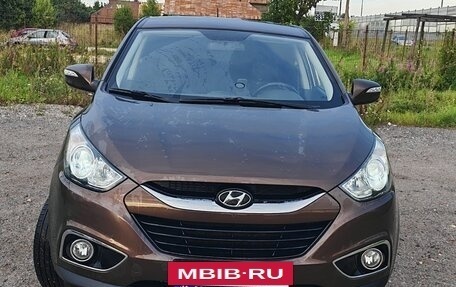Hyundai ix35 I рестайлинг, 2012 год, 990 000 рублей, 2 фотография