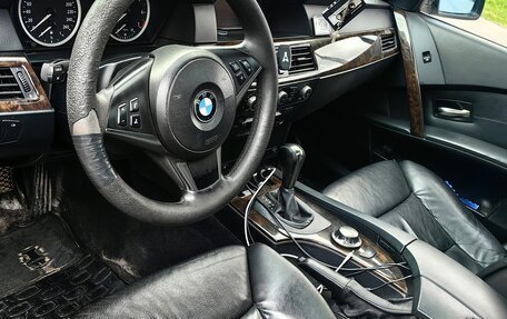 BMW 5 серия, 2004 год, 1 000 000 рублей, 5 фотография