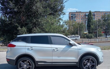 Geely Atlas I, 2018 год, 1 450 000 рублей, 3 фотография