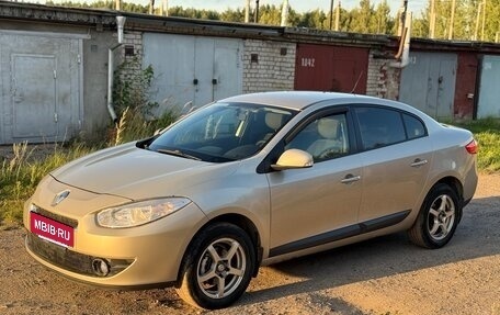 Renault Fluence I, 2011 год, 560 000 рублей, 2 фотография