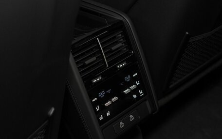 Porsche Cayenne, 2026 год, 27 000 000 рублей, 38 фотография