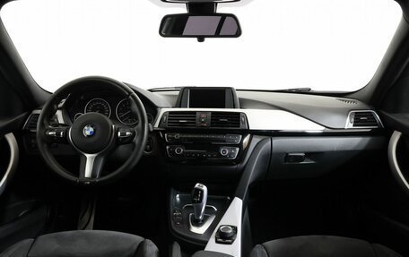 BMW 3 серия, 2017 год, 1 930 500 рублей, 15 фотография