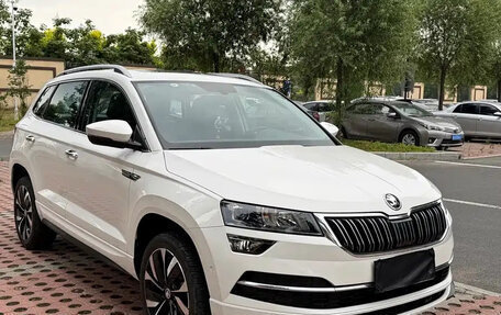 Skoda Karoq I, 2023 год, 1 750 000 рублей, 3 фотография