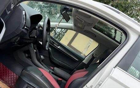 Skoda Karoq I, 2023 год, 1 750 000 рублей, 11 фотография