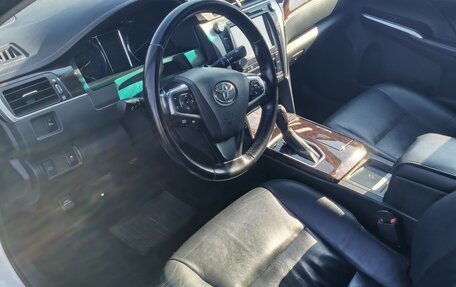 Toyota Camry, 2017 год, 1 670 000 рублей, 10 фотография