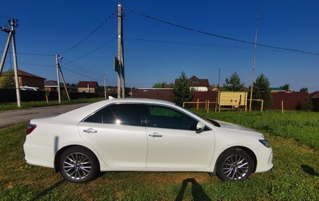 Toyota Camry, 2017 год, 1 670 000 рублей, 4 фотография