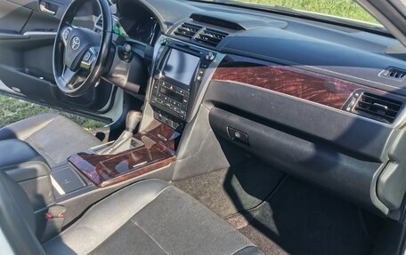 Toyota Camry, 2017 год, 1 670 000 рублей, 16 фотография