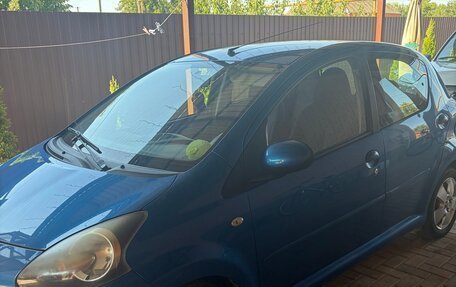 Toyota Aygo II, 2009 год, 500 000 рублей, 2 фотография