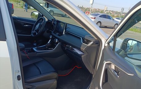 Toyota RAV4, 2022 год, 3 599 999 рублей, 11 фотография