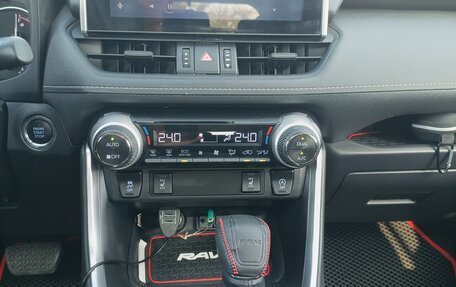 Toyota RAV4, 2022 год, 3 599 999 рублей, 26 фотография