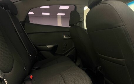 KIA Rio III рестайлинг, 2011 год, 850 000 рублей, 16 фотография
