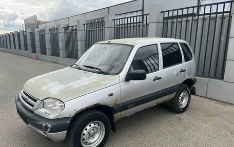 Chevrolet Niva I рестайлинг, 2006 год, 109 000 рублей, 1 фотография