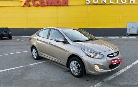 Hyundai Solaris II рестайлинг, 2011 год, 615 000 рублей, 3 фотография