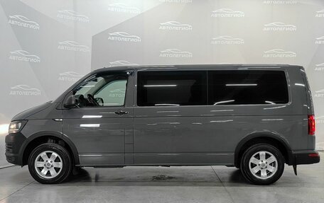 Volkswagen Caravelle T6 рестайлинг, 2019 год, 1 920 000 рублей, 1 фотография