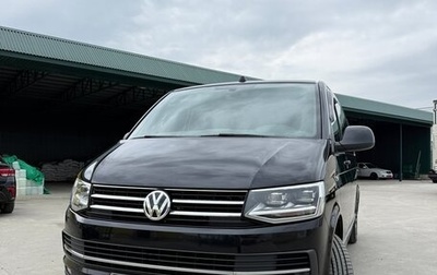 Volkswagen Caravelle T6 рестайлинг, 2019 год, 4 250 000 рублей, 1 фотография