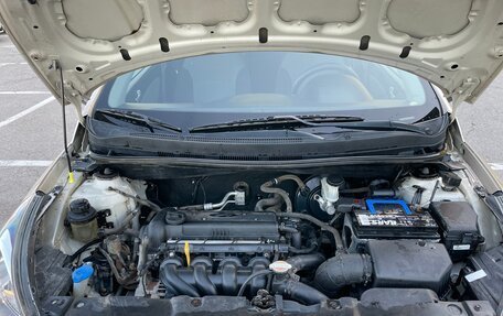 Hyundai Solaris II рестайлинг, 2011 год, 615 000 рублей, 13 фотография