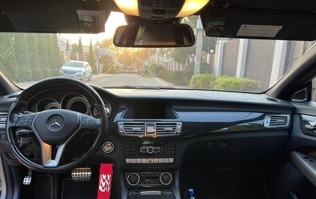 Mercedes-Benz CLS, 2011 год, 3 300 000 рублей, 14 фотография