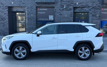 Toyota RAV4, 2020 год, 2 950 000 рублей, 5 фотография
