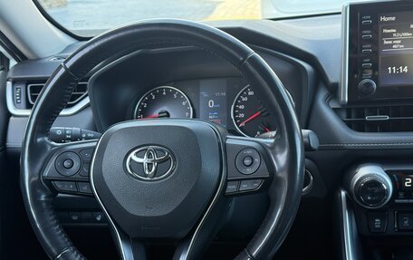 Toyota RAV4, 2020 год, 2 950 000 рублей, 9 фотография